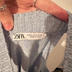 ZARA Women's Light Blue Scoop Neck Knit Sweater